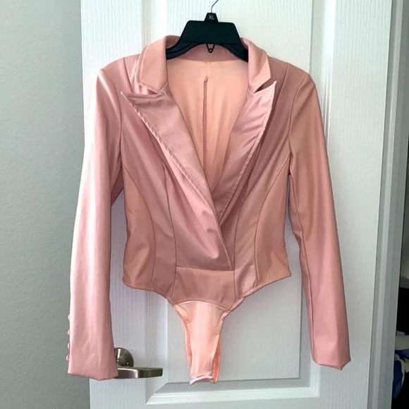 ❤️NEW Soft Pink Leather Dress Suit - READ DESCRIPTION - Picture 5 of 14